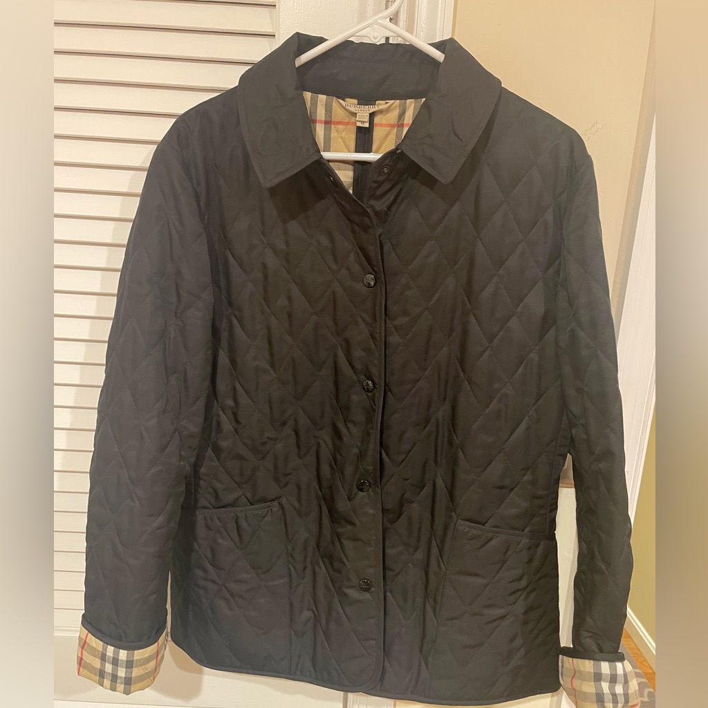 Burberry Women’s Quilted Jacket Size M